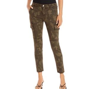 Aqua NWT Camo Jackie Skinny Raw Hem Cargo Pants Green Brown Camoflage 25 New